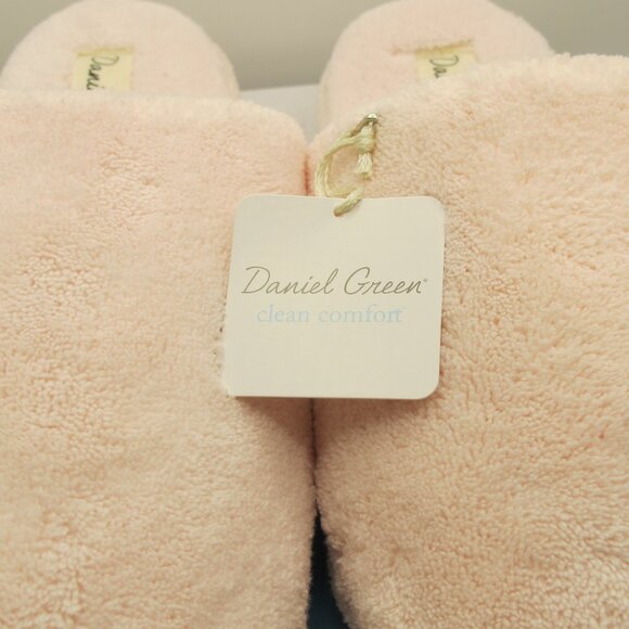 Daniel Green Addie slip-on slipper in pink 8N - Picture 9 of 14